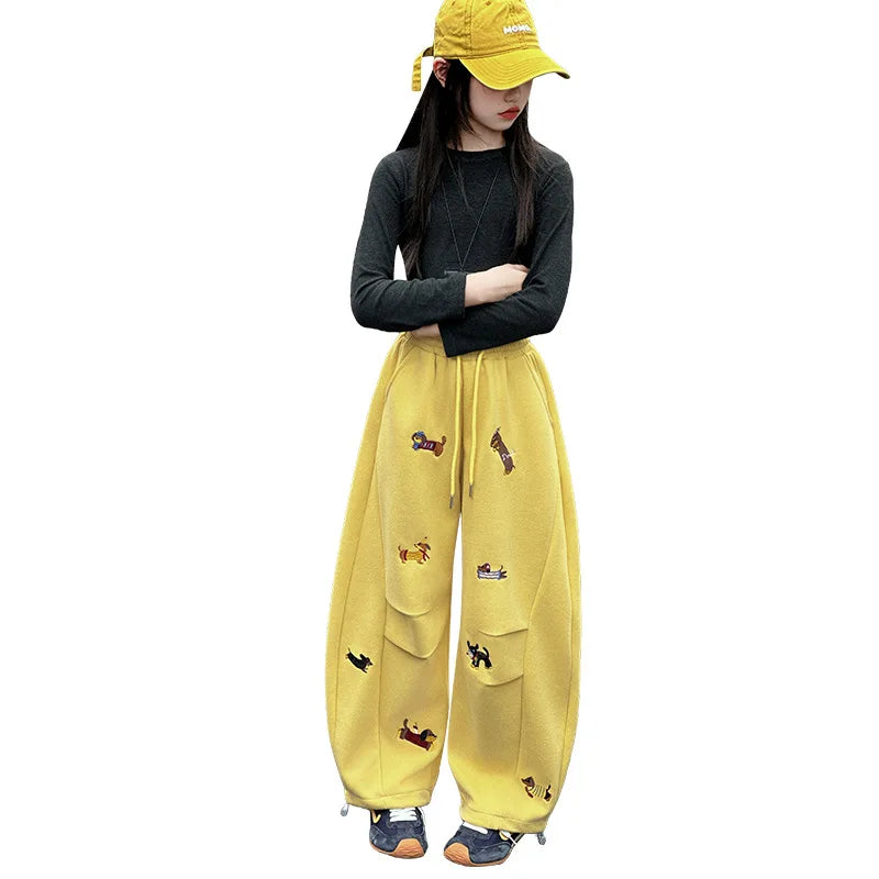 Girls' sweatpants Spring  Autumn 2026 New Children Dachshund embroidered curved knife pants Stylish girls casual sportspants