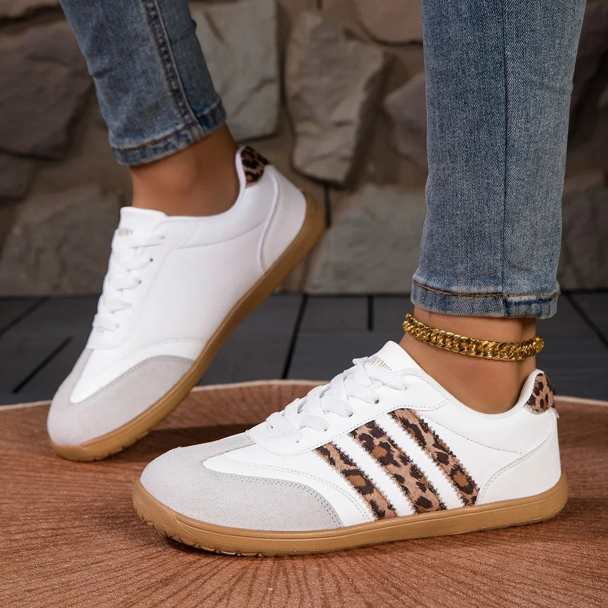Wide Toe Shoes New Women Sneakers Comfortable Classical Shoes Outdoor Walking Sneakers Women Casual Flats Vulcanize Shoes Ladies