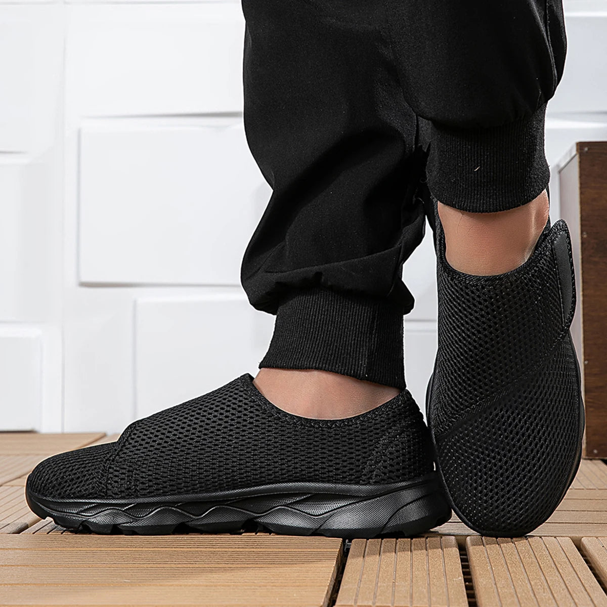 Orthopedics Wide Feet Swollen Shoes Thumb Eversion Adjusting Soft Comfortable Wide Fit Shoes for Women Walking Men Shoes Sneaker