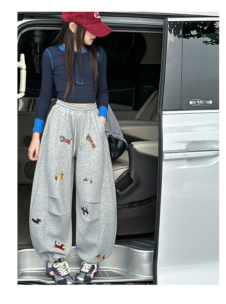 Girls' sweatpants Spring  Autumn 2026 New Children Dachshund embroidered curved knife pants Stylish girls casual sportspants
