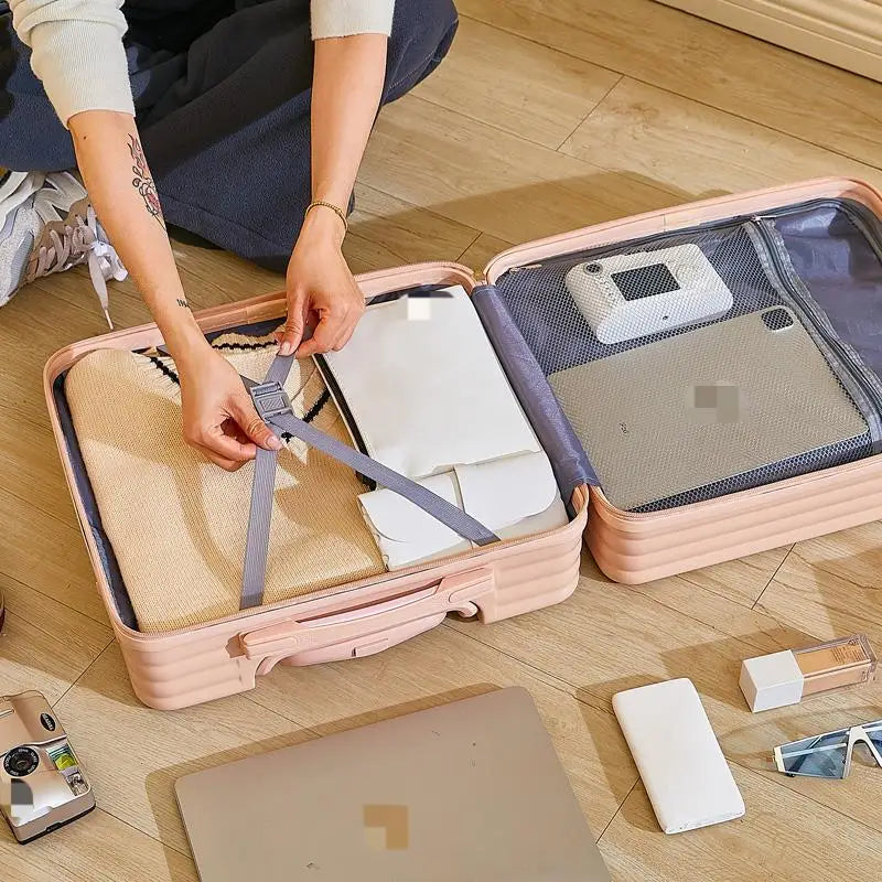 18 inches Travel Luggage Airline Cute Suitcase Password Box Silent Wheel Lightweight Chassis Mounted Universal
