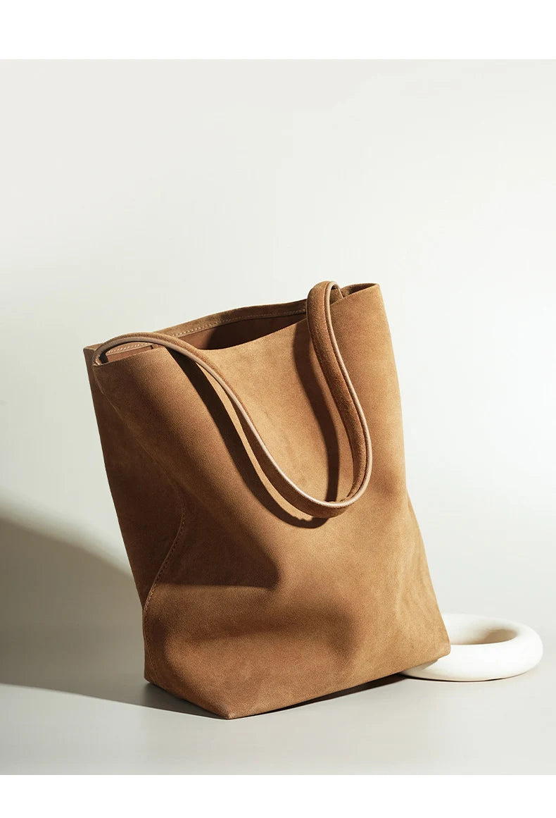 Matte Cowhide Leather Vintage Bucket Bag Large Capacity Tote Shoulder Bag For Women Commuter Elegant Textured Suede Purse Women'