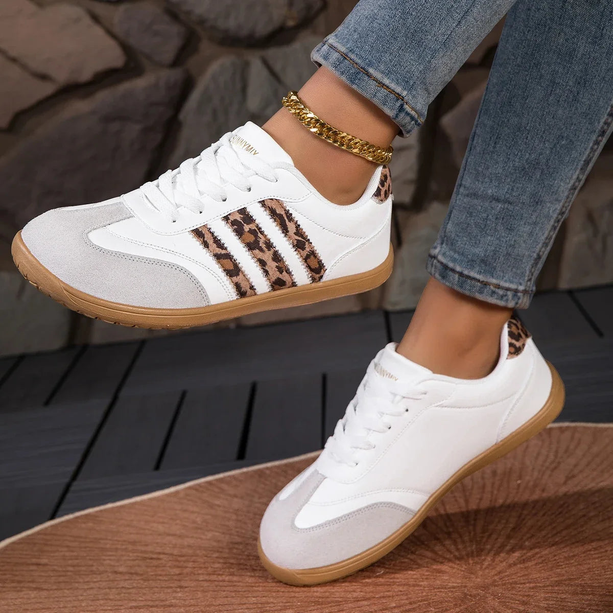 Wide Toe Shoes New Women Sneakers Comfortable Classical Shoes Outdoor Walking Sneakers Women Casual Flats Vulcanize Shoes Ladies