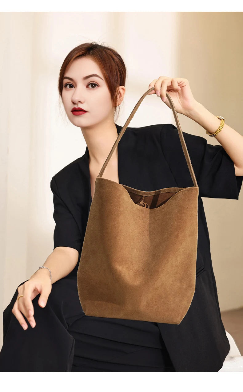 Matte Cowhide Leather Vintage Bucket Bag Large Capacity Tote Shoulder Bag For Women Commuter Elegant Textured Suede Purse Women'