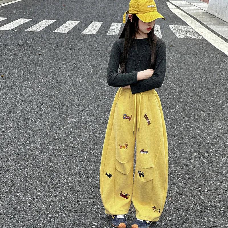 Girls' sweatpants Spring  Autumn 2026 New Children Dachshund embroidered curved knife pants Stylish girls casual sportspants