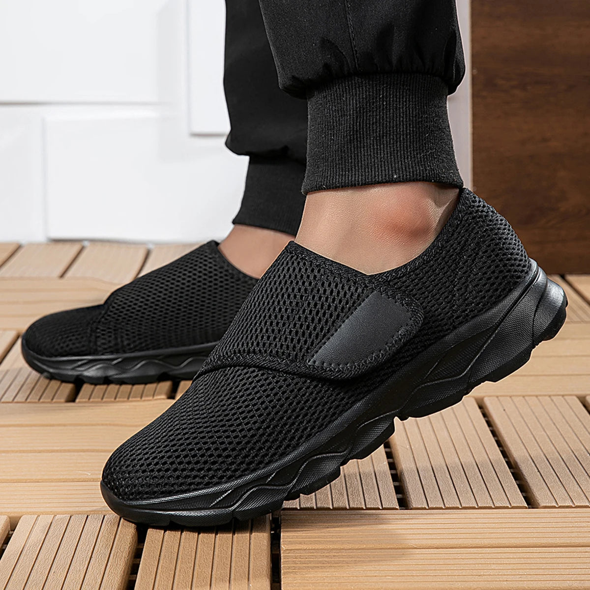 Orthopedics Wide Feet Swollen Shoes Thumb Eversion Adjusting Soft Comfortable Wide Fit Shoes for Women Walking Men Shoes Sneaker
