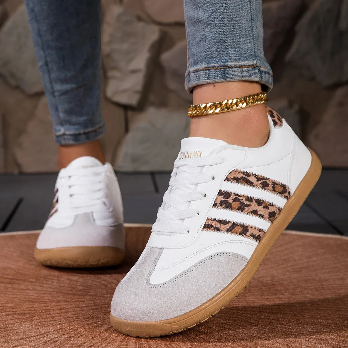 Wide Toe Shoes New Women Sneakers Comfortable Classical Shoes Outdoor Walking Sneakers Women Casual Flats Vulcanize Shoes Ladies