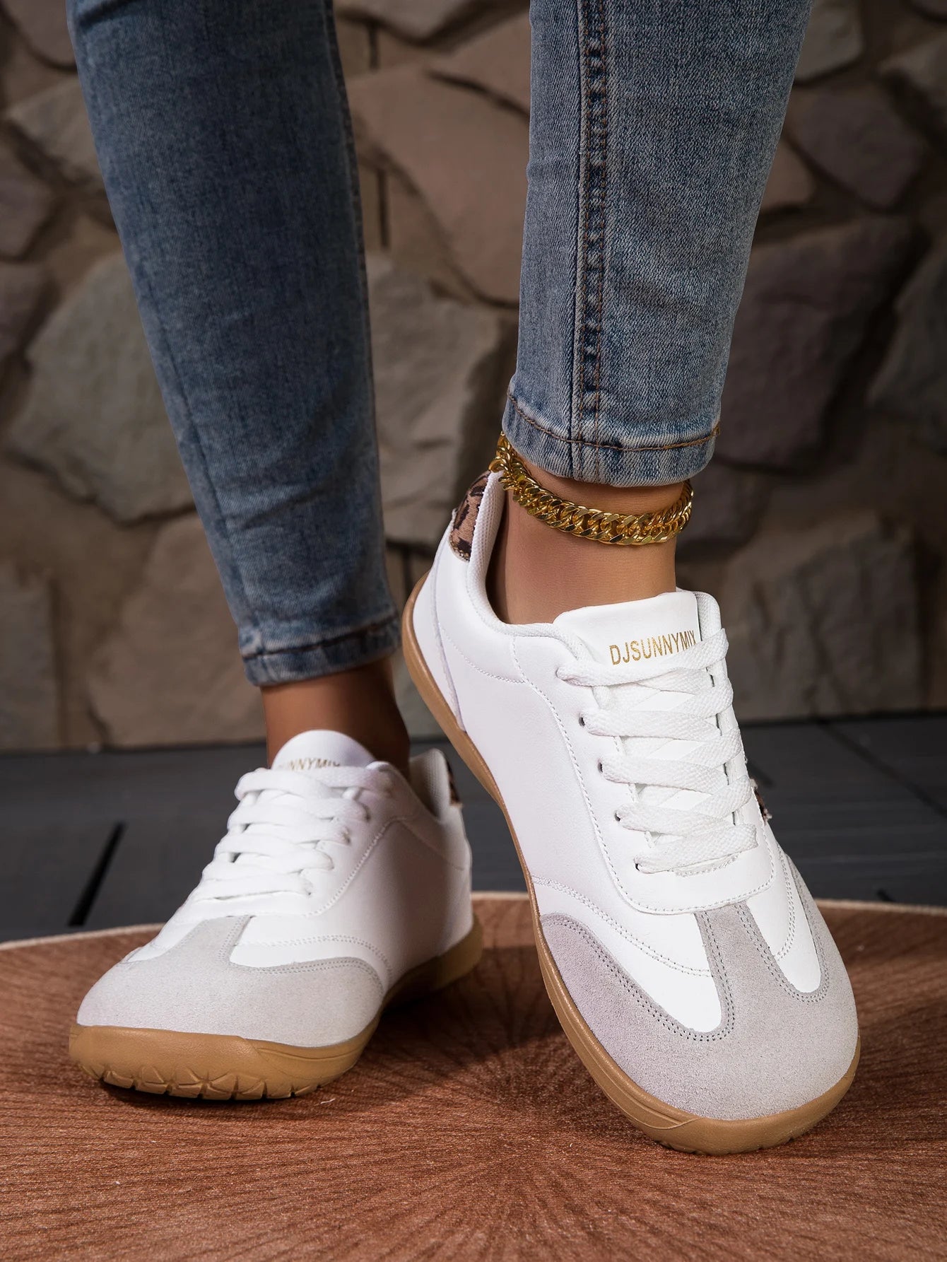 Wide Toe Shoes New Women Sneakers Comfortable Classical Shoes Outdoor Walking Sneakers Women Casual Flats Vulcanize Shoes Ladies
