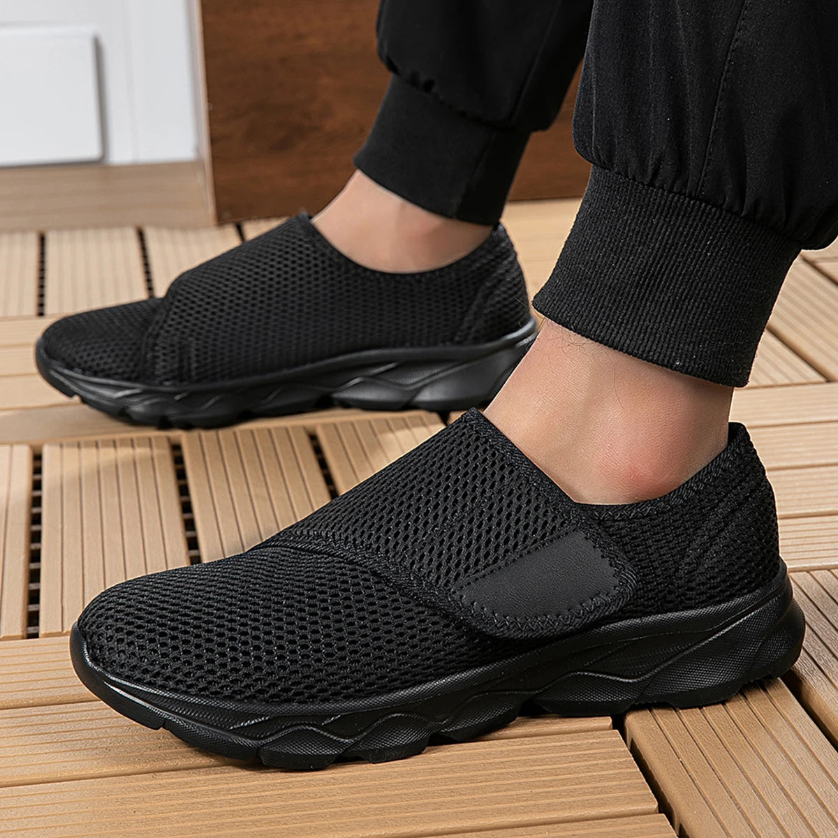 Orthopedics Wide Feet Swollen Shoes Thumb Eversion Adjusting Soft Comfortable Wide Fit Shoes for Women Walking Men Shoes Sneaker