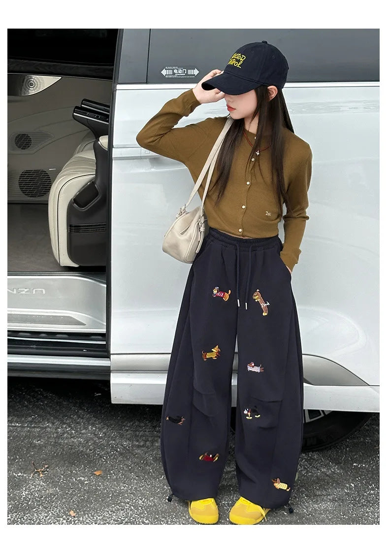 Girls' sweatpants Spring  Autumn 2026 New Children Dachshund embroidered curved knife pants Stylish girls casual sportspants