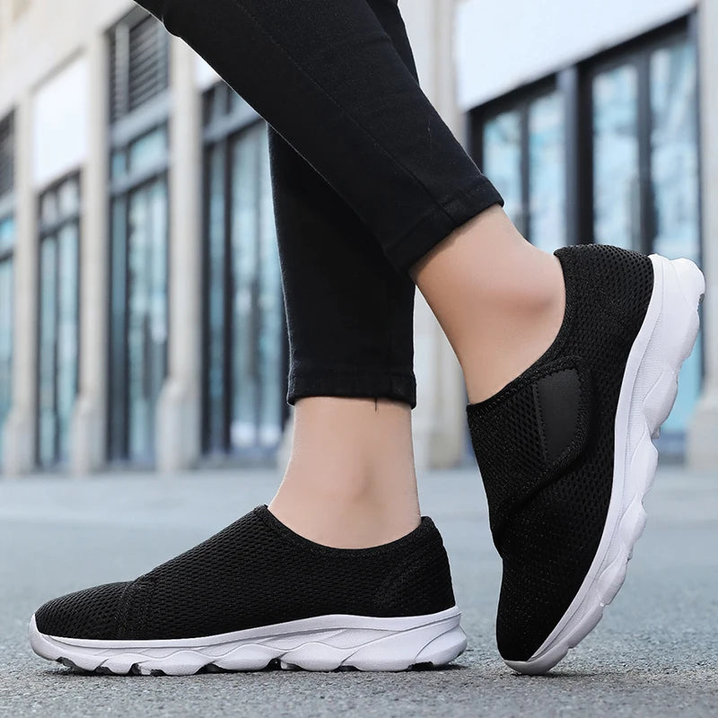 Orthopedics Wide Feet Swollen Shoes Thumb Eversion Adjusting Soft Comfortable Wide Fit Shoes for Women Walking Men Shoes Sneaker