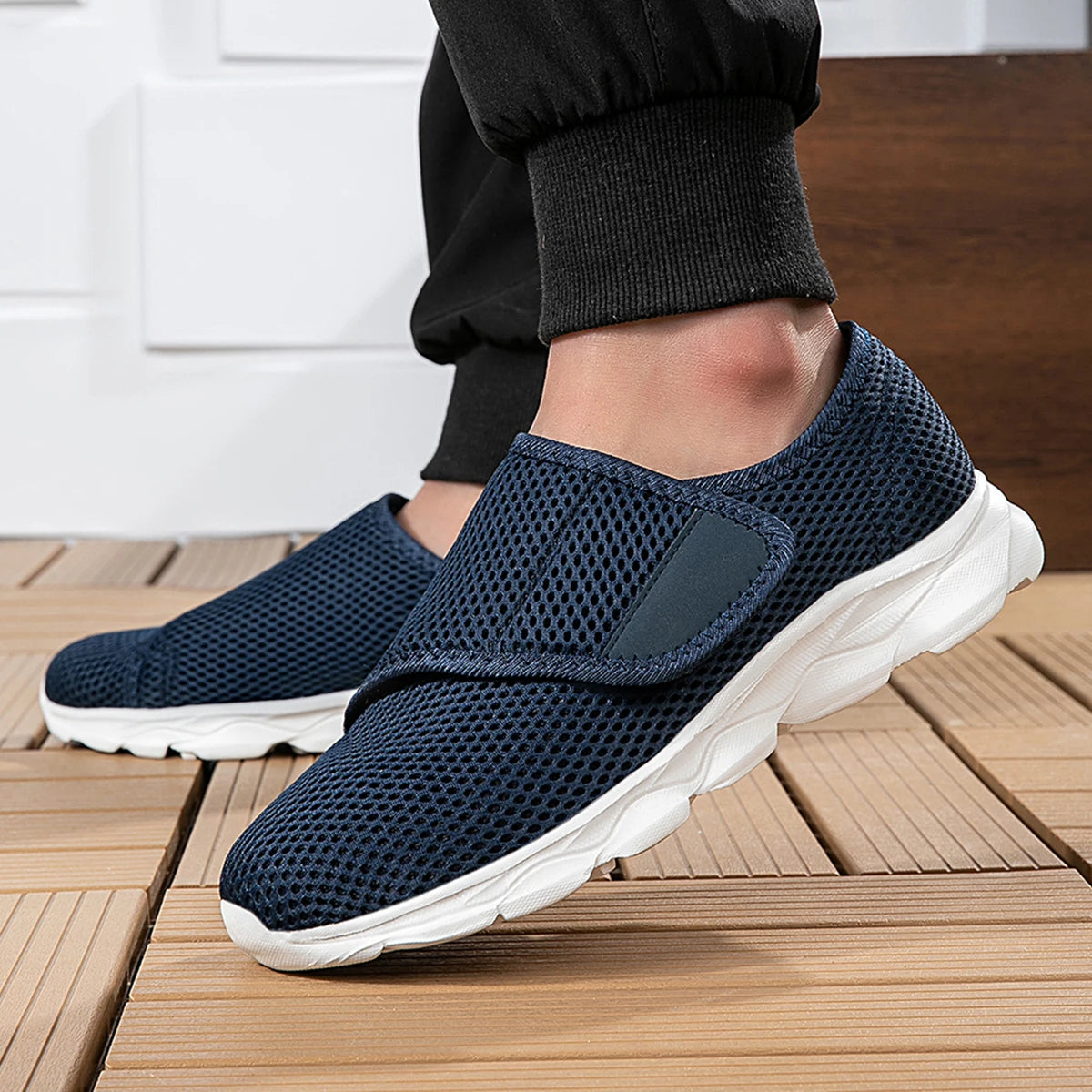 Orthopedics Wide Feet Swollen Shoes Thumb Eversion Adjusting Soft Comfortable Wide Fit Shoes for Women Walking Men Shoes Sneaker